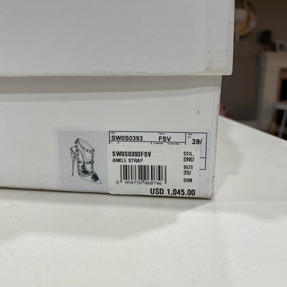 ***SOLD*** Valentino Rockstud - Picture 3 of 4